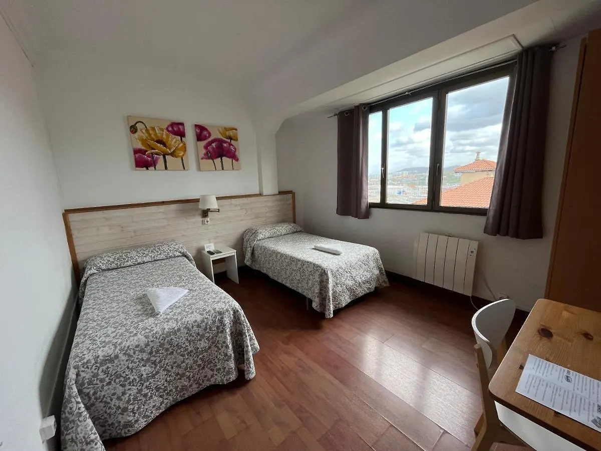 Hotel Montero Sestao Bilbao Trapagaran 0*,  Spagna